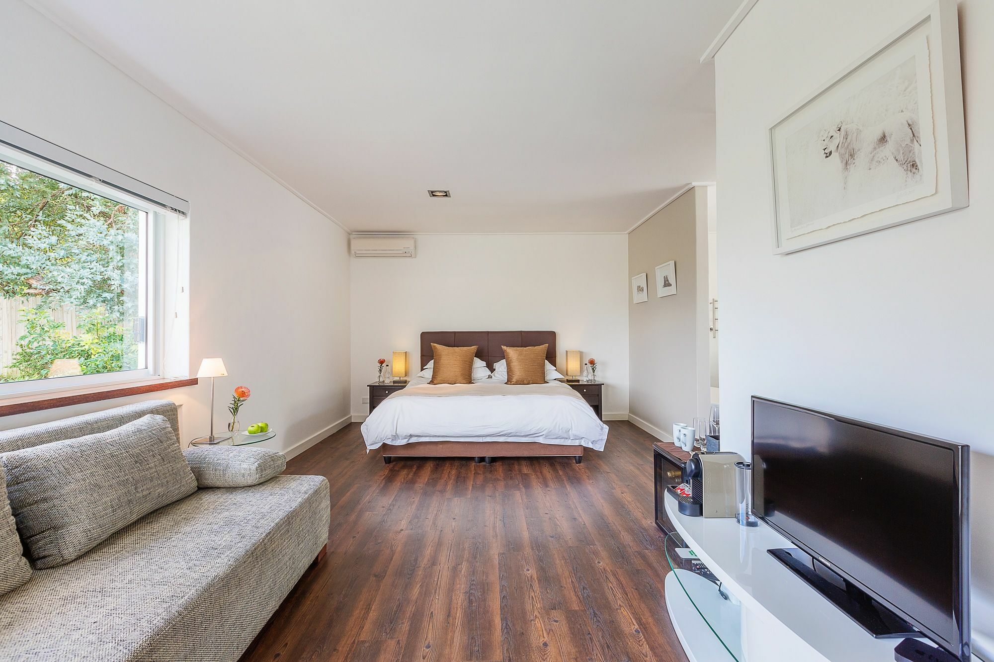 Cube Guest House 호우트베이 외부 사진